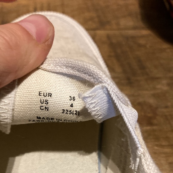 H&M slip on kids shoes size 4 - Picture 3 of 3